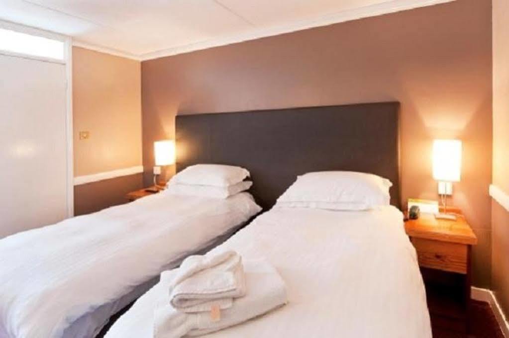 Old Manse Hotel By Greene King Inns Bourton-on-the-Water ภายนอก รูปภาพ
